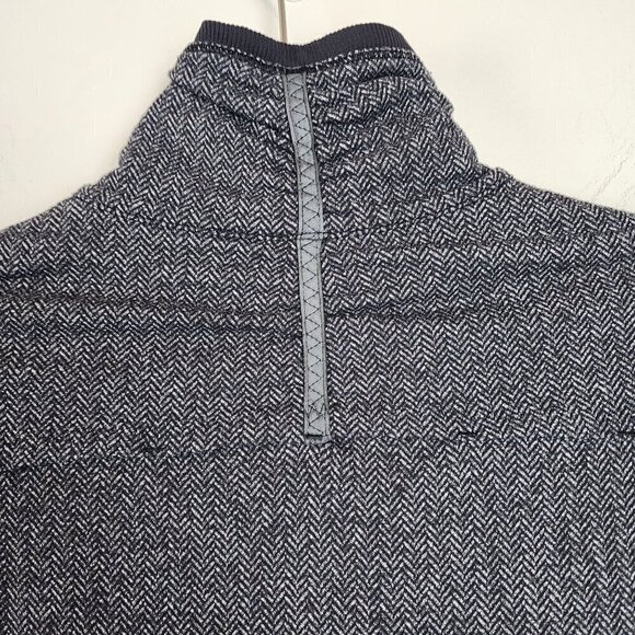 Lululemon Base Runner Herringbone jacket sz 6 Half zip back pocket Rulu fabric - Picture 13 of 14